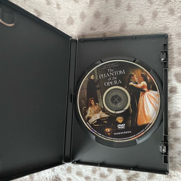 The Phantom of the Opera Widescreen Deluxe Collectible DVD - Picture 3 of 4